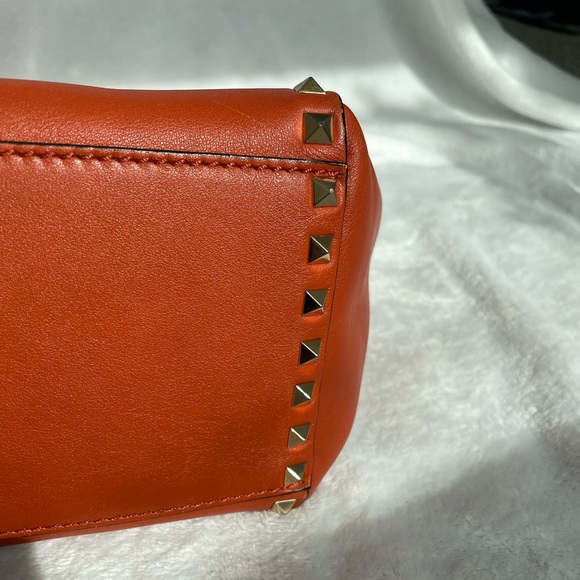 Valentino Vitello Orange Rockstud Double Handle Tote Orange Shoulder Bag - Picture 8 of 10